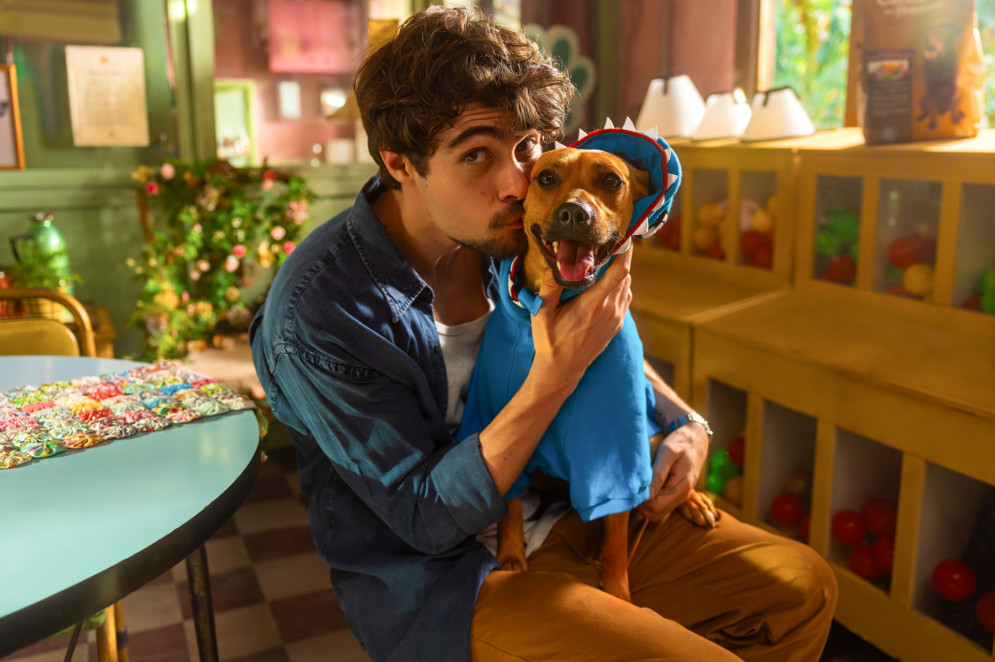Filme brasileiro "Caramelo" é fenômeno na Netflix mundial (Foto: Vans Bumbeers/Netflix)