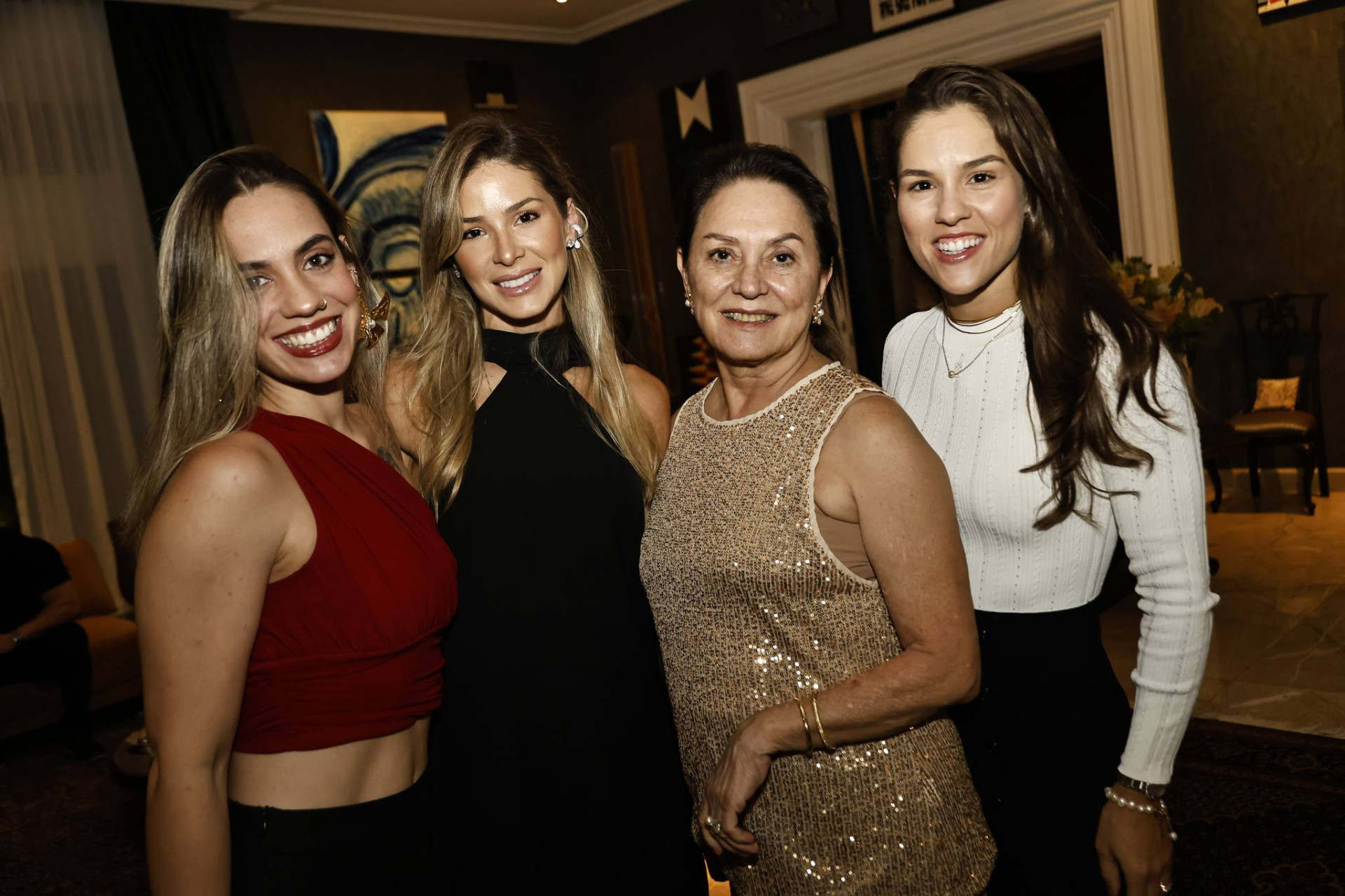 (Foto: arquivo familiar )Paula Lopes, Bruna Waleska, Paula e Dani Eloy Frota