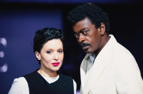 Patrícia Marx e Seu Jorge dividem a faixa 'Abre Alas' em tributo a Ivan Lins