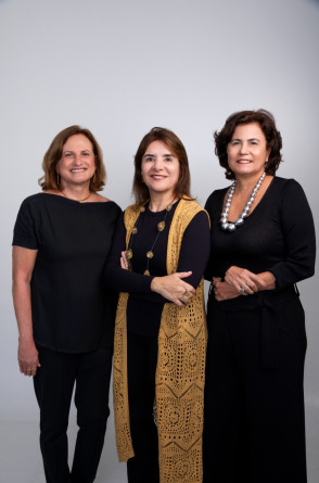 Beatriz Diógenes, Tânia Vasconcelos e Márcia Cavalcante, arquitetas, pesquisadoras e professoras do curso de Arquitetura e Urbanismo da UFC_(Foto: Divulgação)