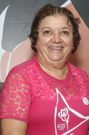 Valéria Mendonça é coordenadora do movimento Outubro Rosa Ceará(Foto: João Filho Tavares/O POVO) Valéria Mendonça é coordenadora do movimento Outubro Rosa Ceará(Foto: João Filho Tavares/O POVO)