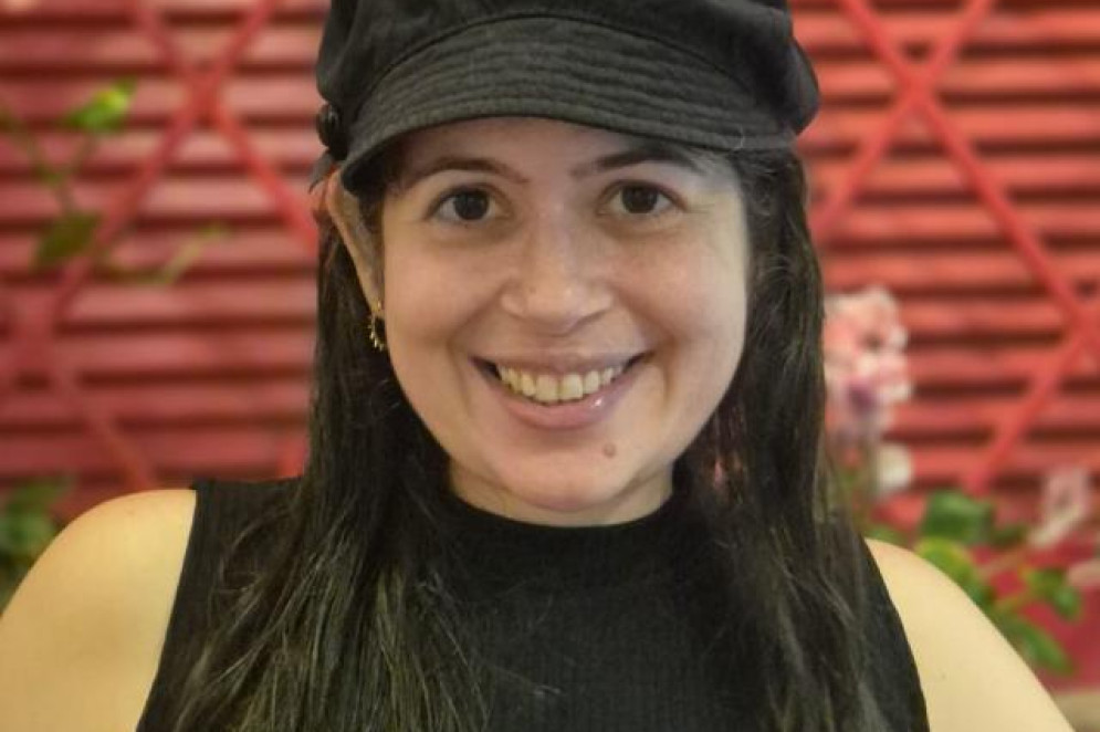 ParaTodosVerem: Fernanda Mattos, Campo Popular do Plano Diretor. É uma mulher banca de cabelos escuros e lisos. Usa chapéu e blusa pretos(Foto: Acervo Pessoal/Fernanda Mattos/Campo Popular do Plano Diretor)