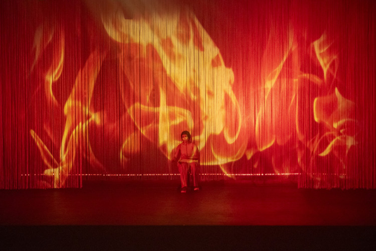 Estrelado por Zahy Tentehar, espetáculo "Azira'i" é apresentado em Fortaleza(Foto: Daniel Barboza/Divulgação)