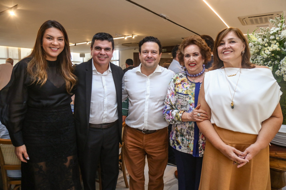 (Foto: João Filho Tavares)Vilma Freire, Chagas Vieira, Igor Queiroz, Leda Maria e Rosangela Cavalcante 