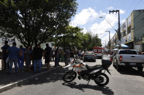 Pacientes das UTIs precisaram ser levados às pressas para fora do hospital