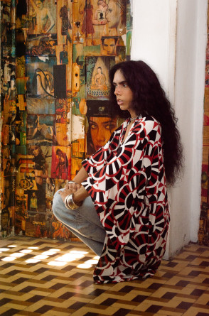 A Outono é uma marca onde seus kimonos sob medida são o maior destaque