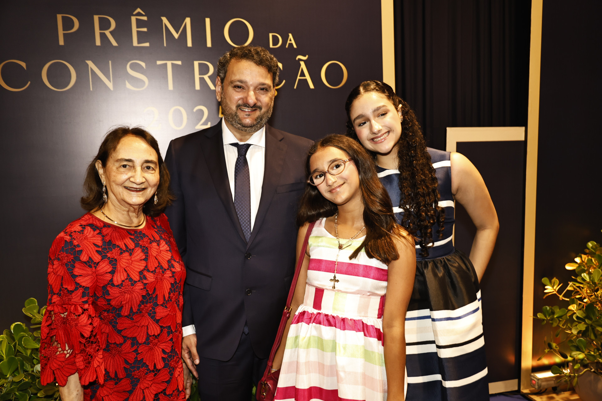 (Foto: João Filho Tavares e Divulgação)Graça Dias, Patriolino Dias, Lara e Sara Dias