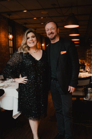 Karime Loureiro recebeu François Hautekeur, enólogo e gerente de comunicação da LVMH no Brasil(Foto: Divulgação )