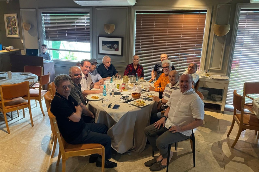 (Foto: Arquivo pessoal )Amigos no Ideal Clube part 3