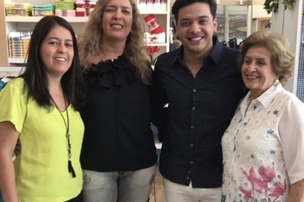 O cantor Wesley Safadão foi um dos responsáveis por popularizar o jingle do Ponto da Moda(Foto: Acervo pessoal/Divulgação)