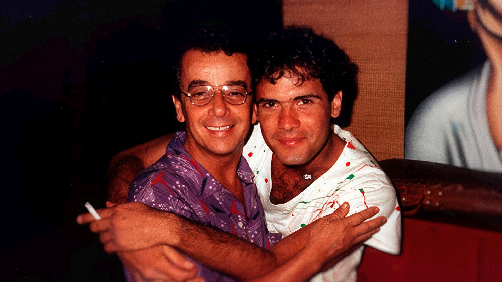 Tema do filme 'Ninguém pode provar nada', Ezequiel Neves com seu parceiro e pupilo Cazuza (Foto: Giros Filmes/ Divulgação)