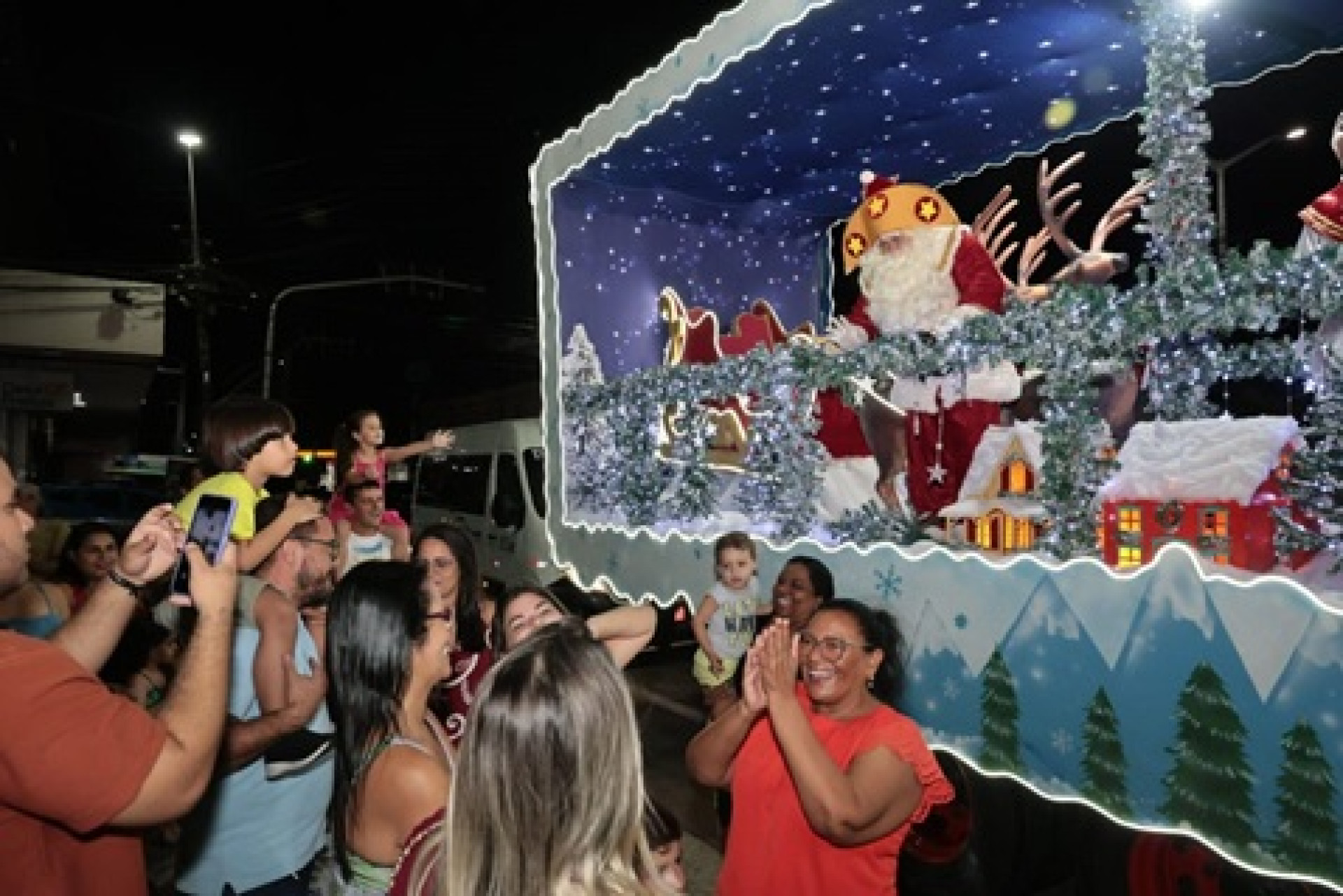 Coral Itinerante do Ceará Natal de Luz começa a percorrer ruas de Fortaleza em 2025 (Foto: André Lima/Divulgação)