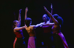 O Teatro B. de Paiva, do Hub Cultural Porto Dragão, recebe nesta quarta-feira, 10, o espetáculo de dança 