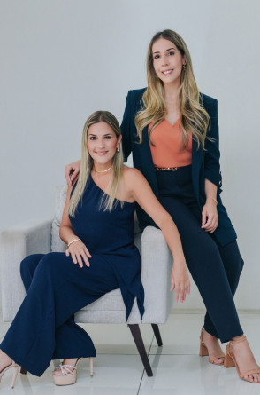 Juliana e Tha&iacute;s Farias (Foto: Divulga&ccedil;&atilde;o)