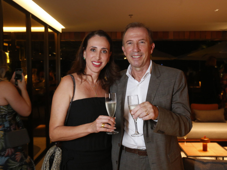 Ellen e Philipe Godefroit(Foto: JOA&Otilde; FILHO TAVARES)