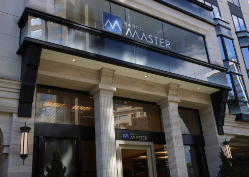 Fachada do Banco Master, na região da Faria Lima, em São Paulo