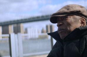 Milton Nascimento em cena no documentário que registra sua última turnê