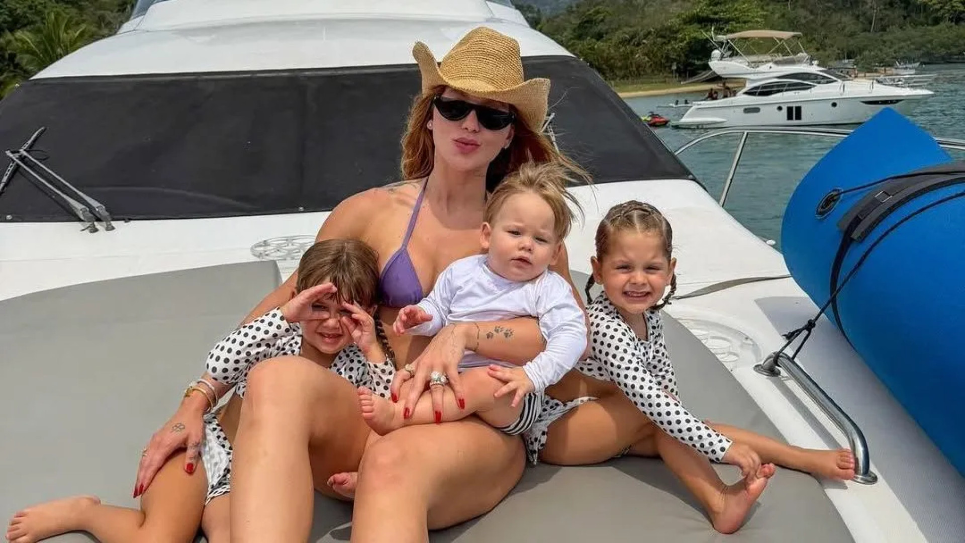 Os tr&ecirc;s filhos de Virg&iacute;nia e Z&eacute; Felipe t&ecirc;m resid&ecirc;ncia fixa em Goi&acirc;nia com a m&atilde;e, mas a guarda &eacute; compartilhada com o pai, com visitas e uma pens&atilde;o estimada em R$ 60 mil paga mensalmente por ele(Foto: Reprodu&ccedil;&atilde;o/Instagram/@zefelipe)