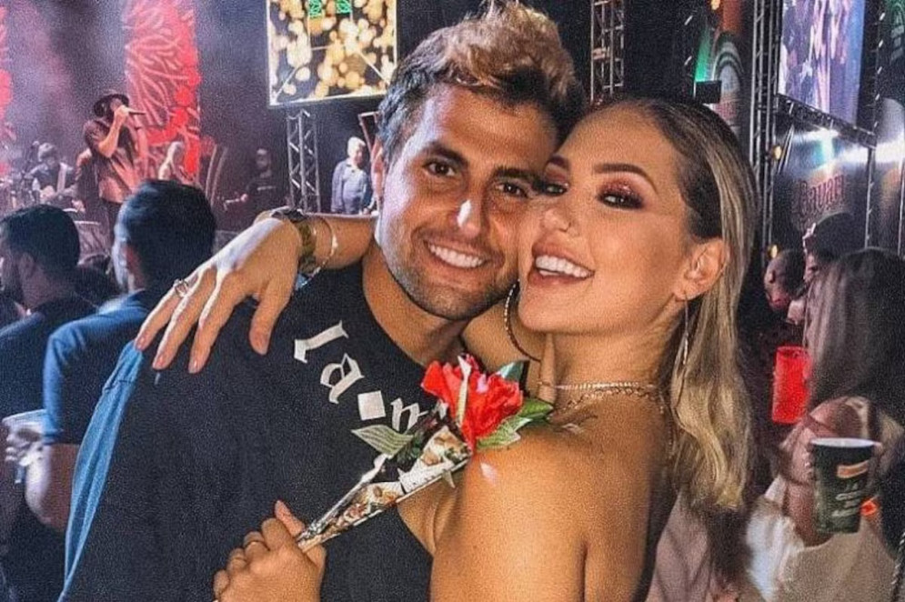 No in&iacute;cio da carreira, Virg&iacute;nia namorou por dois anos o youtuber Pedro Rezende, criador do canal Rezendeevil, focado em games e v&iacute;deos de entretenimento e humor(Foto: Reprodu&ccedil;&atilde;o/Instagram/@virginia)