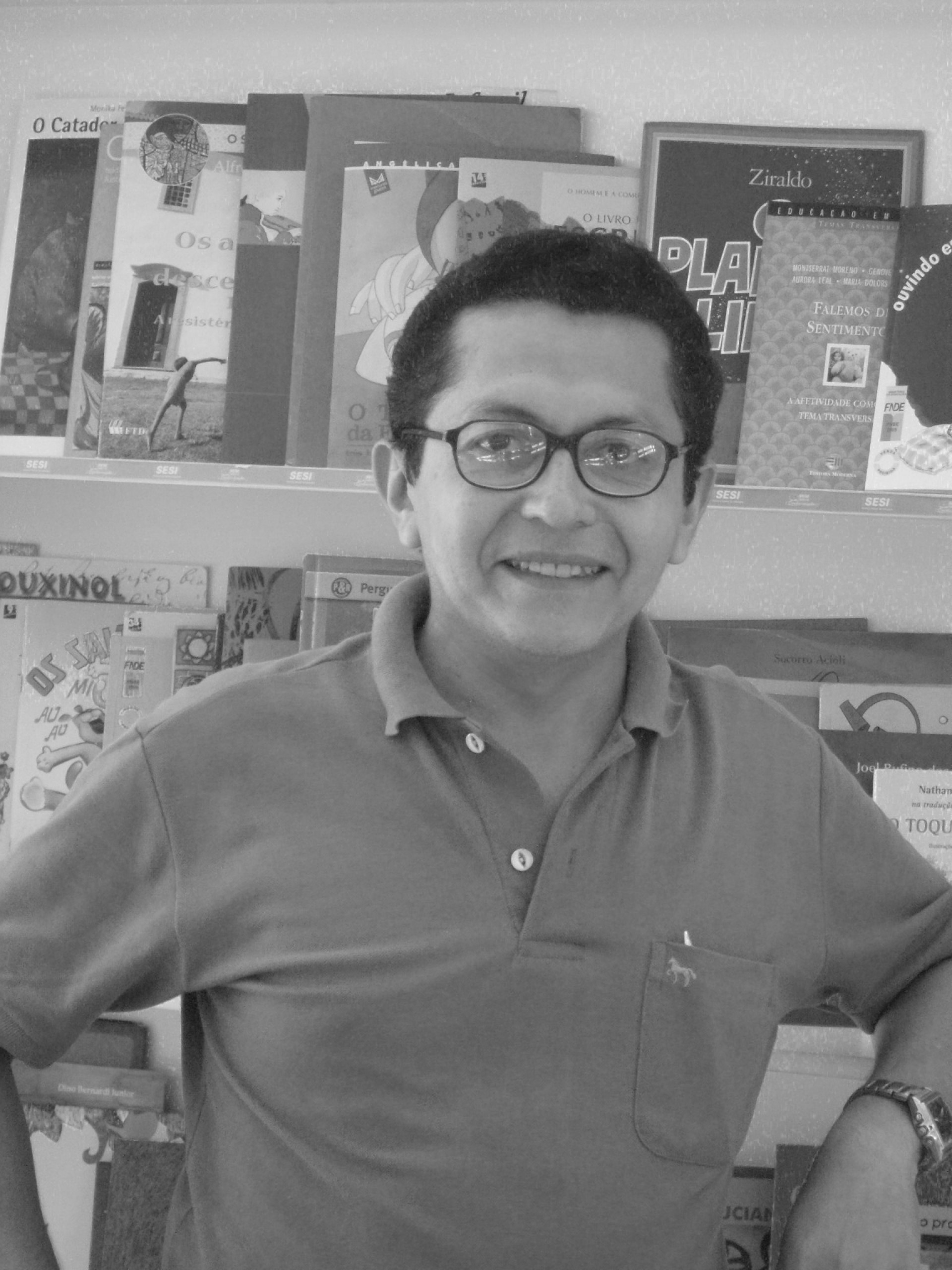 Reinaldo Oliveira. Jornalista, bancário e professor. (Foto: Arquivo Pessoal)