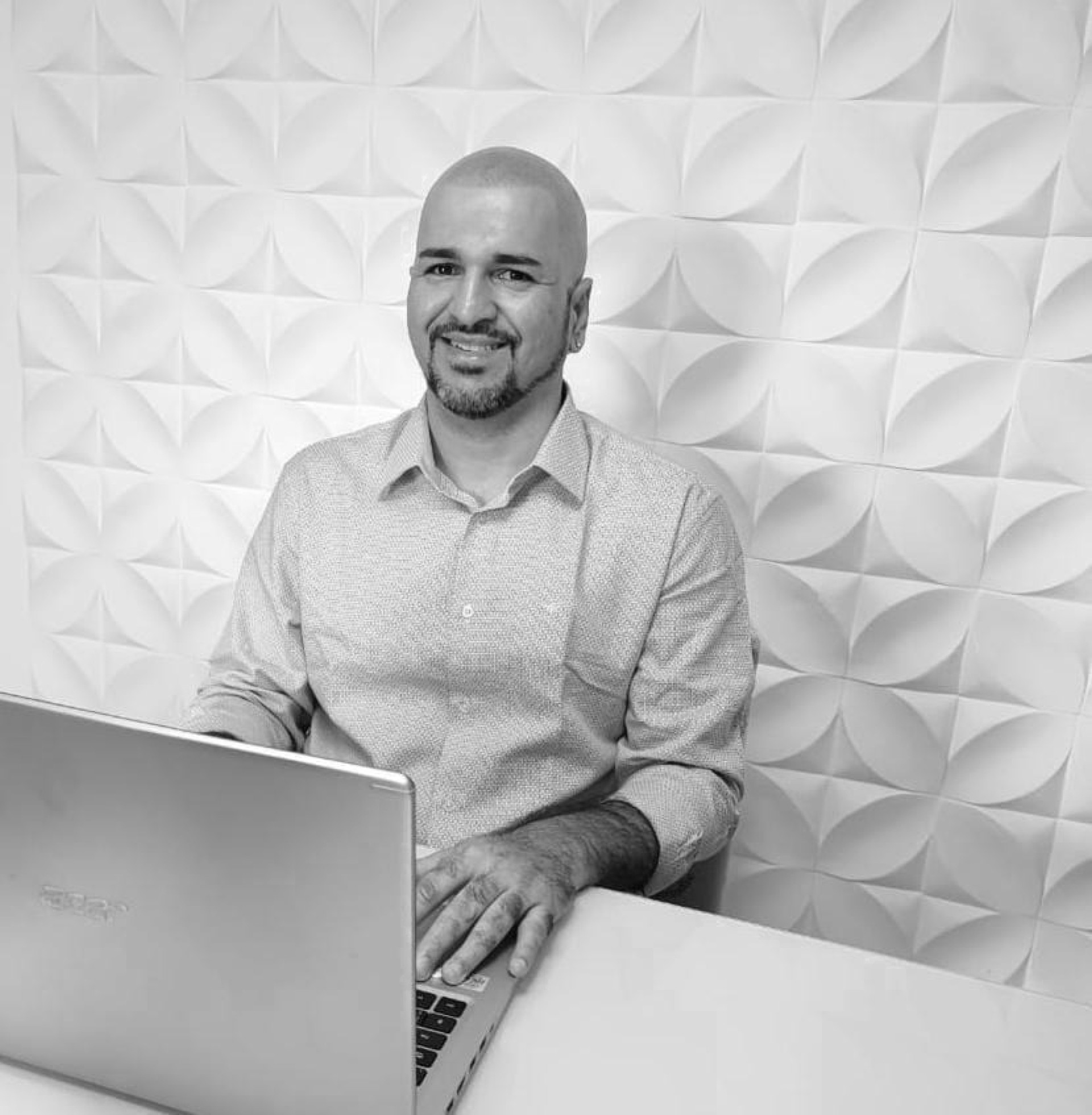 Ricardo Luigi. Geógrafo e internacionalista, professor da Universidade Federal Fluminense (UFF). (Foto: Arquivo Pessoal)