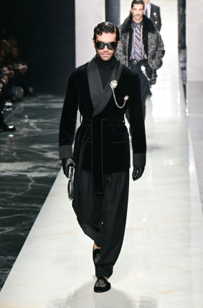 Cole&ccedil;&atilde;o masculina Outono/Inverno 2026-2027 da Dolce ENTITY_amp_ENTITYGabbana na Semana de Moda de Mil&atilde;o(Foto:  Stefano RELLANDINI / AFP)