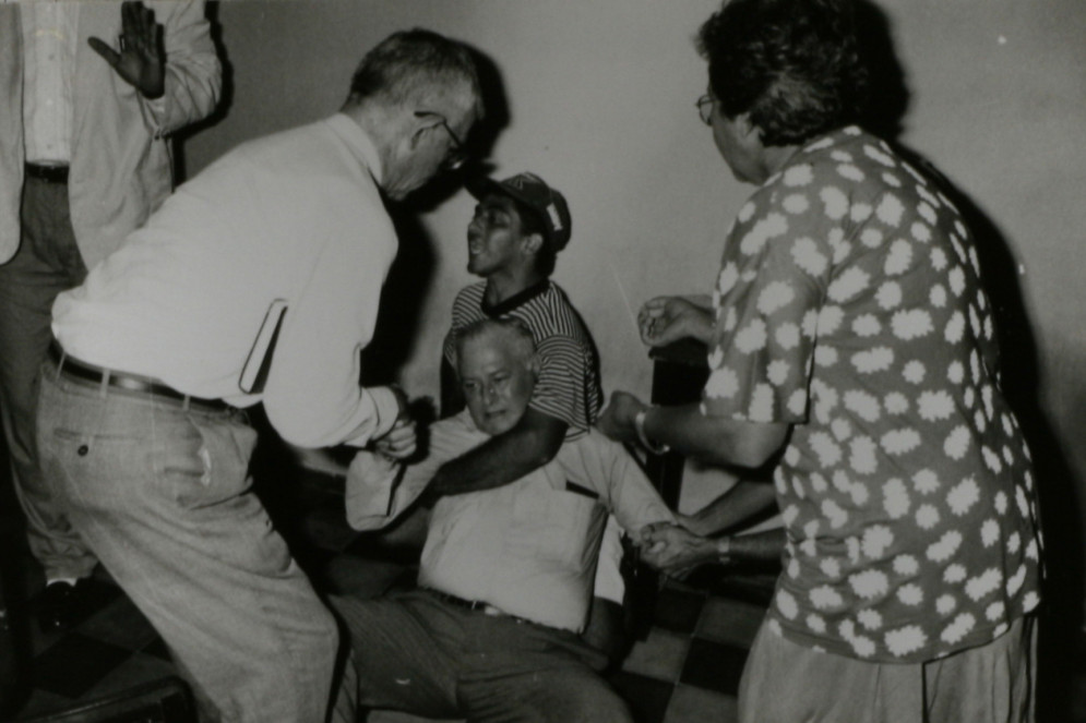 Sequestro do dom Alo&iacute;sio Lorscheider, durante visita ao IPPS, em 1994(Foto: Jo&atilde;o Carlos Moura, em 15/3/1994)