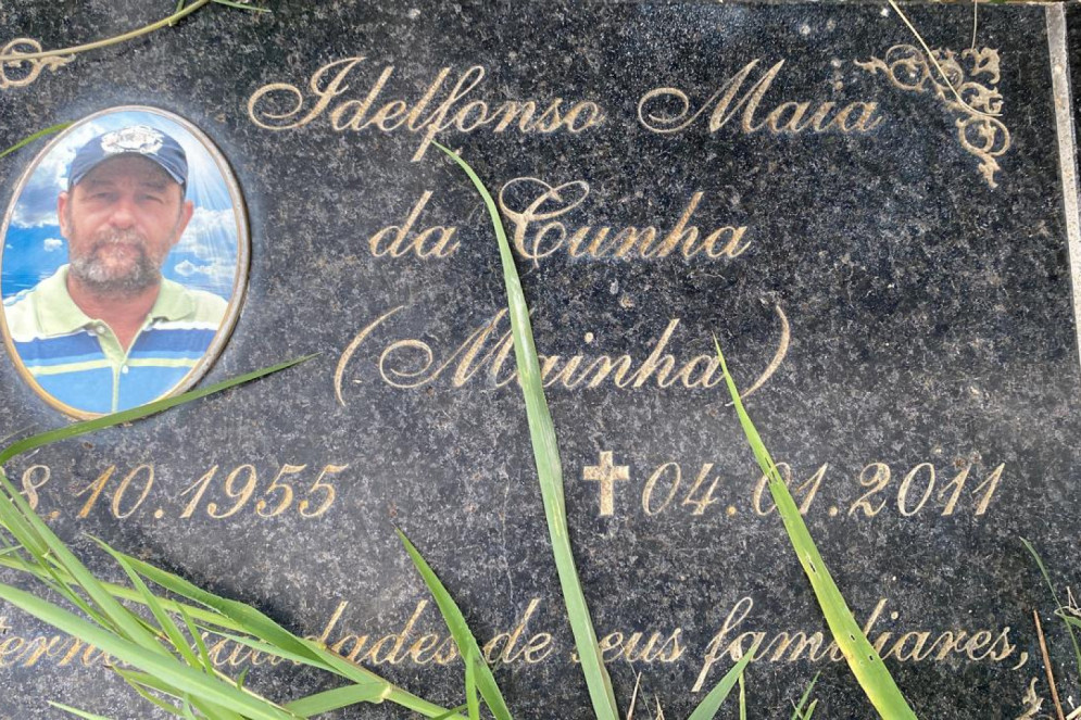 T&uacute;mulo de Mainha em Jaguaribara,  na regi&atilde;o do Vale do Jaguaribe, a cerca de 220 km de Fortaleza(Foto: Demitri T&uacute;lio)