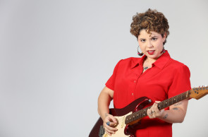 Yayá Vilas Boas apresenta show 