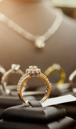 Além disso, a experiência na aquisição e o estilo de vida proporcionado são pontos que vão além do produto em si.