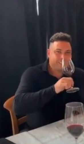 Cerca de R$ 915 mil foi o valor desembolsado, mas grande parte disso (R$ 700 mil) foi só de vinho.