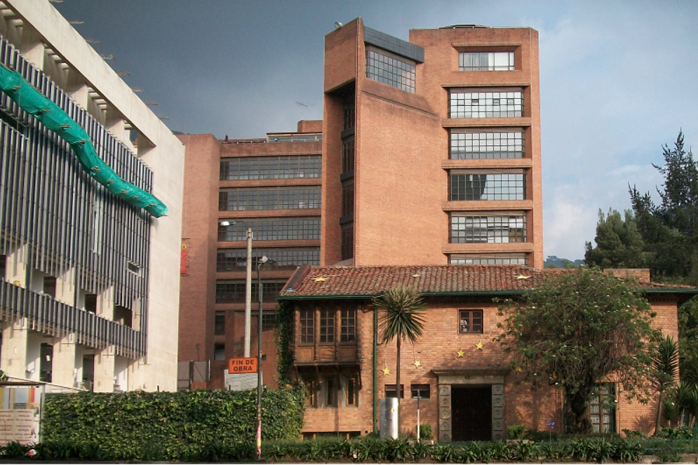 Pontifícia Universidad Javeriana na Colômbia.