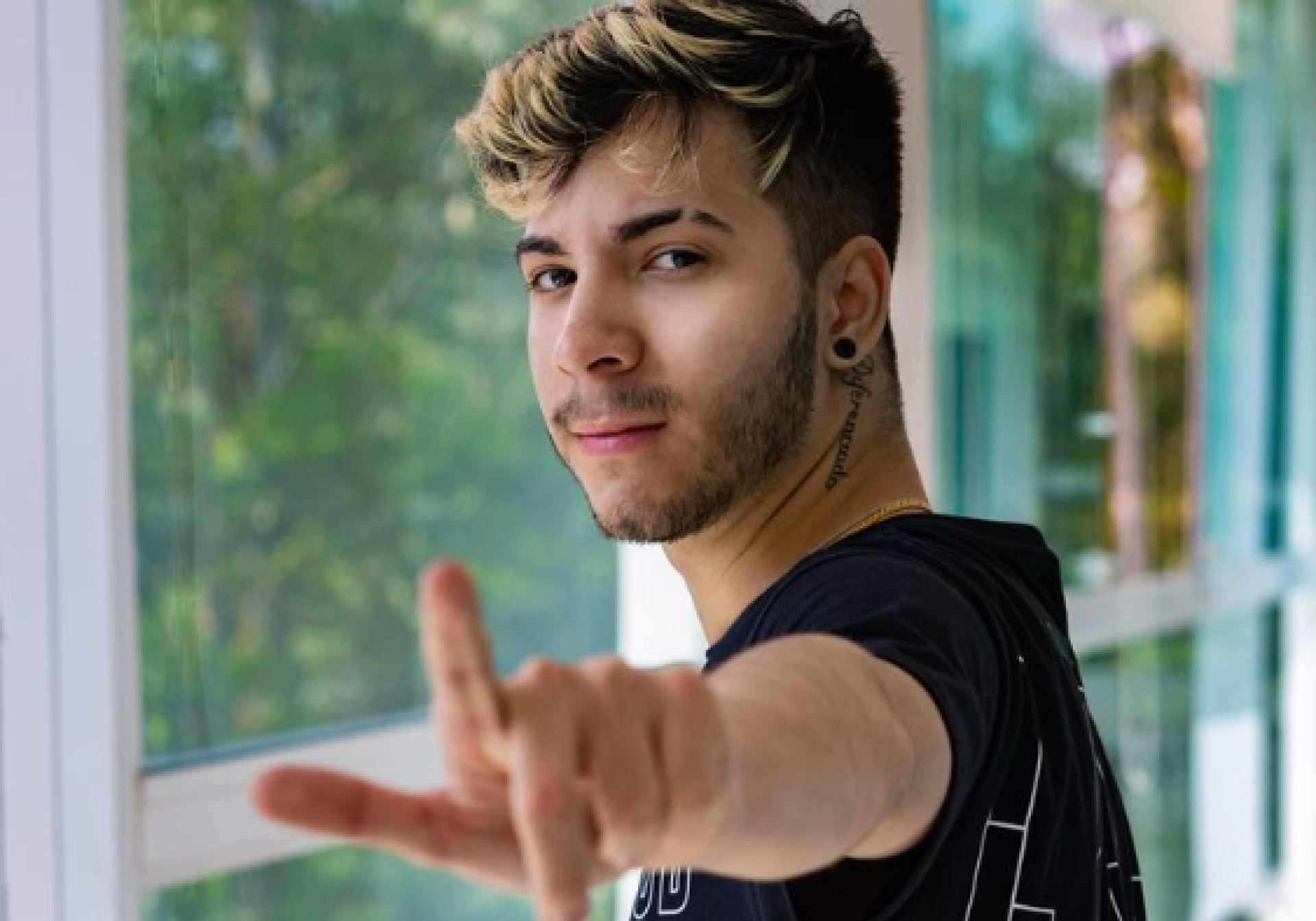 O influenciador digital cearense Loud Lzinn participa de evento neste sábado, 30 de setembro, no Shopping Iguatemi Bosque (Foto: Instagram / @ loud_lzinn)