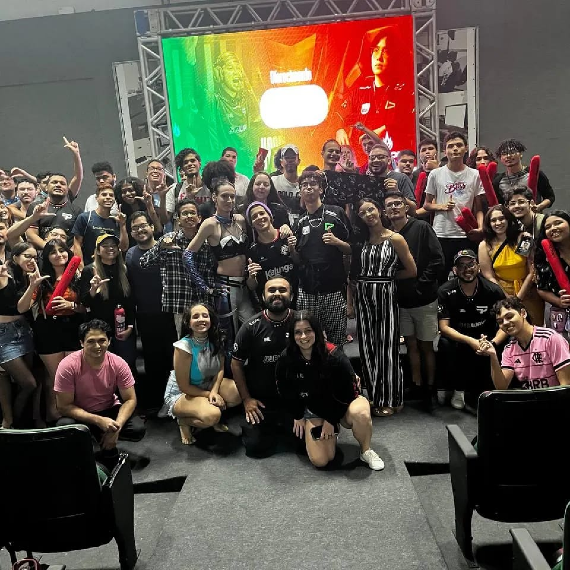 Cearenses se reuniram em Maracanaú para acompanhar a final do 1º Split de CBOL, competição que marcou o tetra seguido da Loud diante da paiN (Foto: Arquivo pessoal)