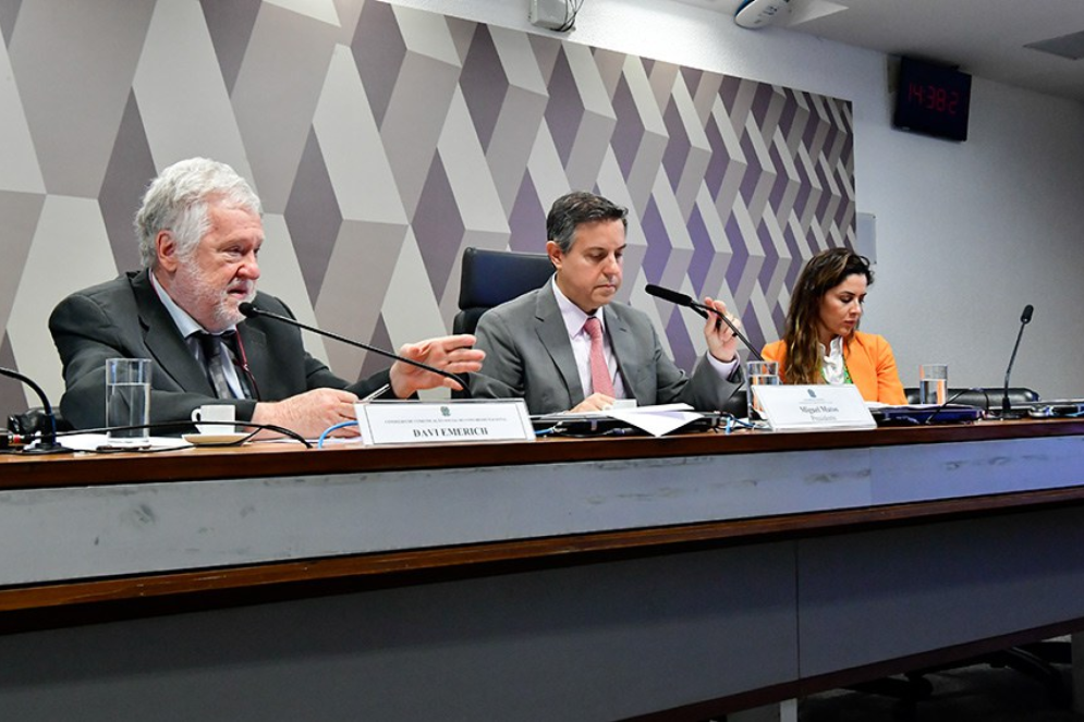 O Conselho de Comunicação Social é um órgão consultivo do Congresso Nacional, sendo presidido por Miguel Matos (ao centro da foto)(Foto: Waldemir Barreto/Agência Senado)