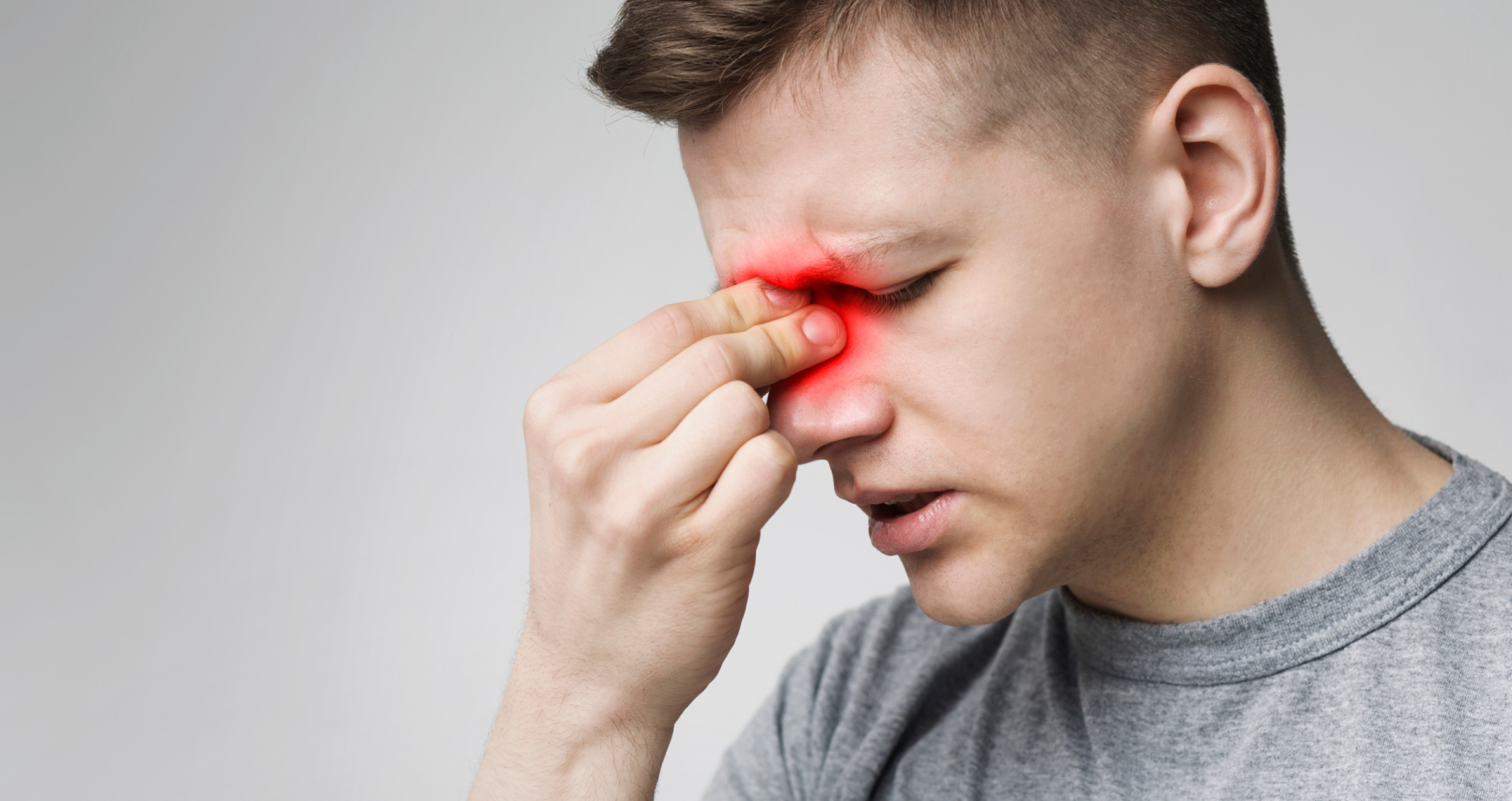 A renite é uma inflamação da mucosa nasal que pode ser classificada como alérgica ou não alérgica (Foto: Adobe Stock )