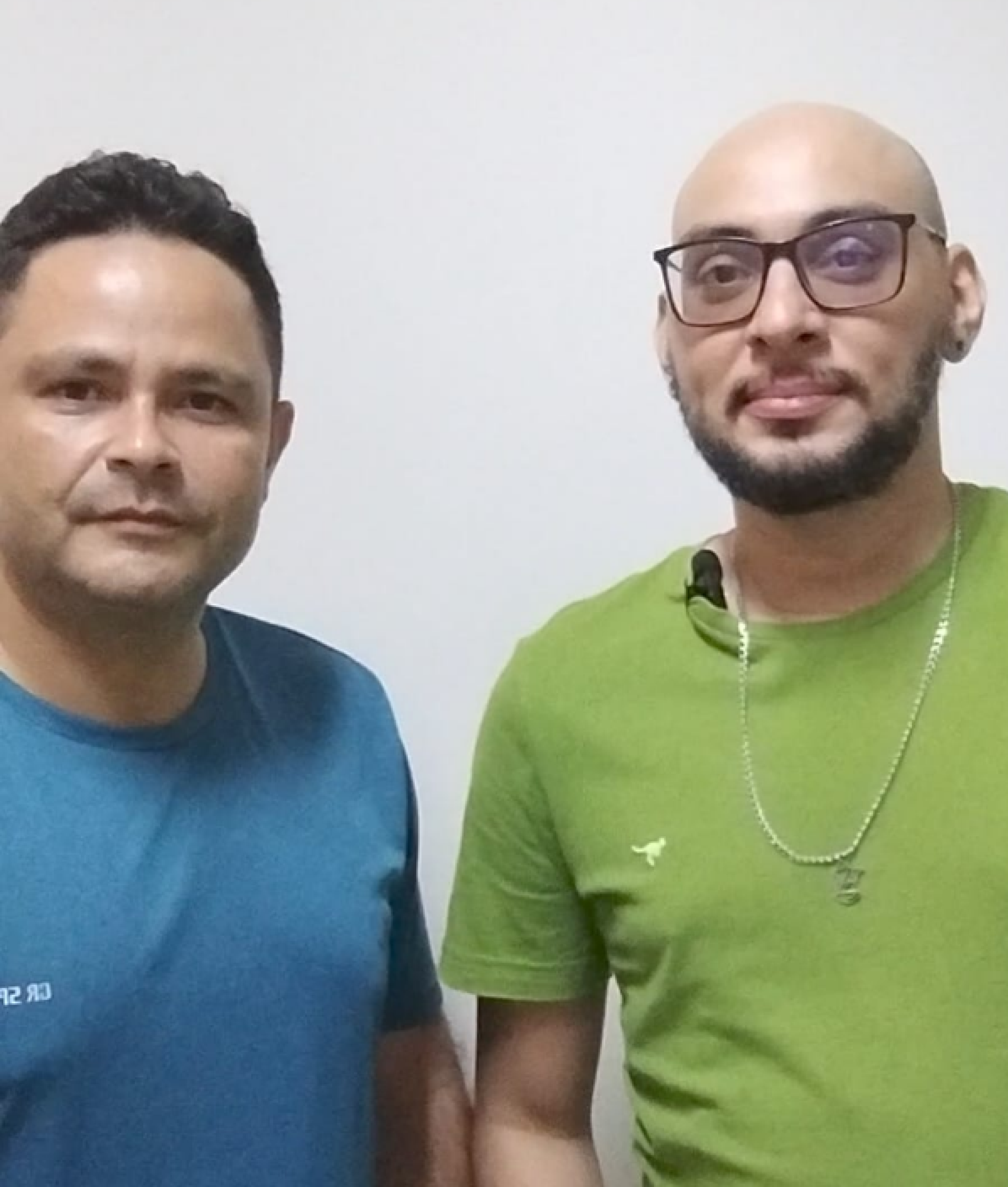 Monólitos Wars foi desenvolvido por Littbarski Santos (à direita), contando com produção cultural de Cícero Freitas(Foto: Arquivo pessoal)
