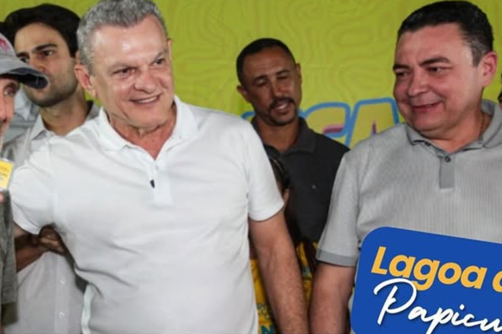 Ex-prefeito José Sarto ao lado do ex-titular da Habitafor, Carlos Kleber, na entrega do residencial Lagoa do Papicu 2(Foto: Reprodução/Instagram/Carlos Kleber)