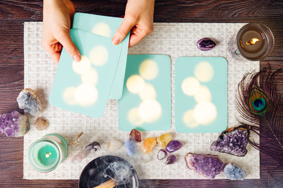 A cren&ccedil;a no invis&iacute;vel &eacute; uma b&uacute;ssola que usamos quando o mapa da realidade parece confuso demais(Foto: FotoHelin / AdobeStock)