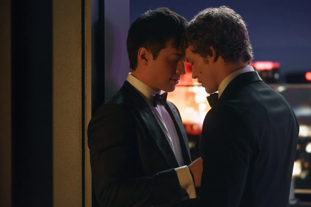 Baseada na cole&ccedil;&atilde;o de livros "Game Changers", da escritora Rachel Reid, a produ&ccedil;&atilde;o acompanha o relacionamento entre dois jogadores de h&oacute;quei que defendem equipes rivais(Foto: HBO Max / Divulga&ccedil;&atilde;o)